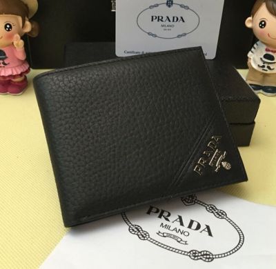 Male Black Grainy Leather Prada Pebble Fake Wallet Credit Card Slots Fabric Lining Metal Logo Online Sale 2MO513_QME_F0002